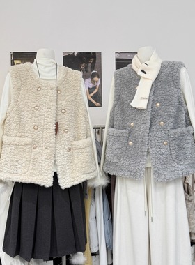 韩系高级小香风双排金扣羊羔毛马甲女洋气减龄叠穿加厚背心外套冬