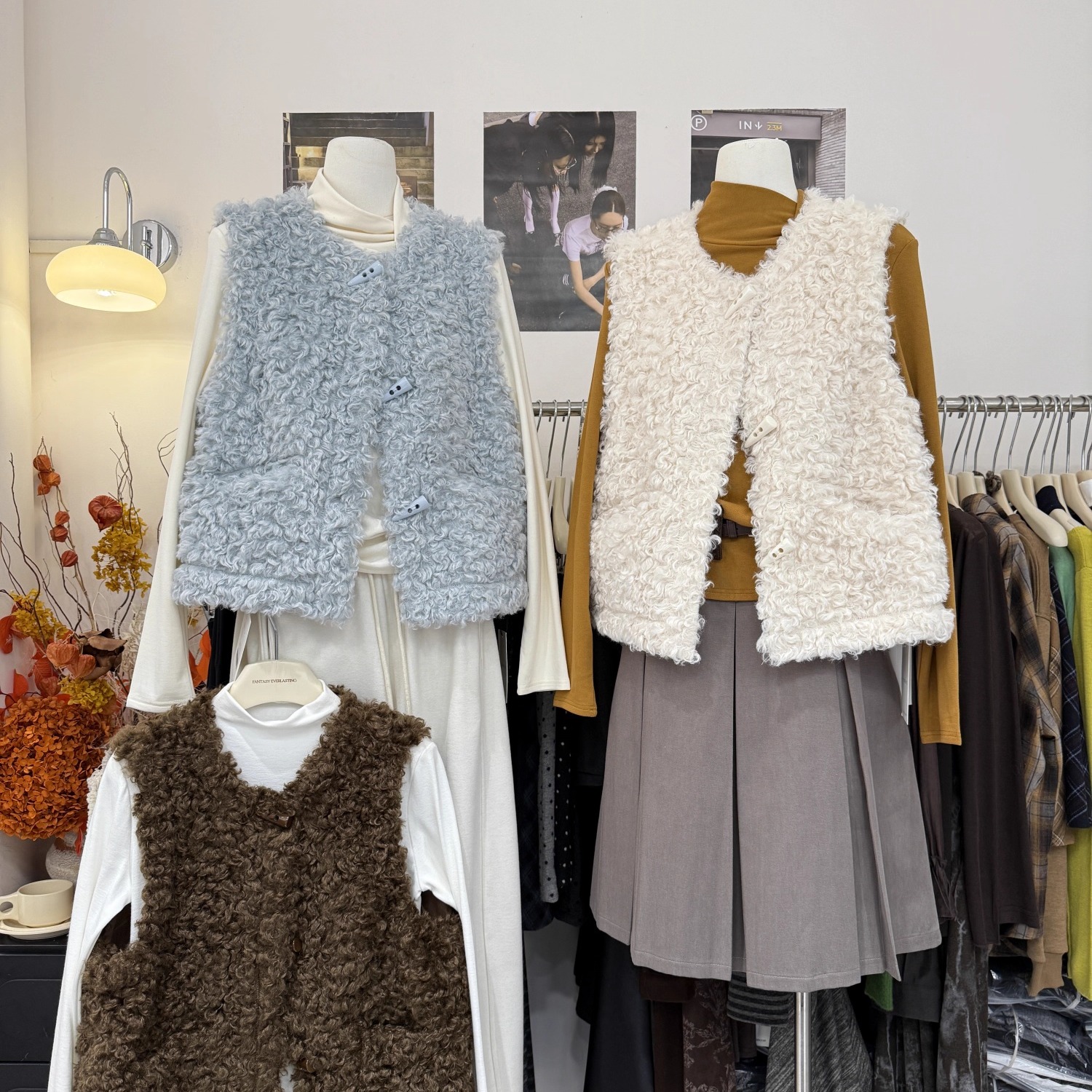 软糯减龄仿羊羔毛皮毛一体马甲女