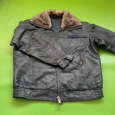 五六成新春秋瑕疵微磨损工作皮服