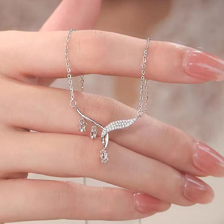 S925纯银铃兰花项链高级感时尚百搭女新款爆款轻奢小众气质锁骨链