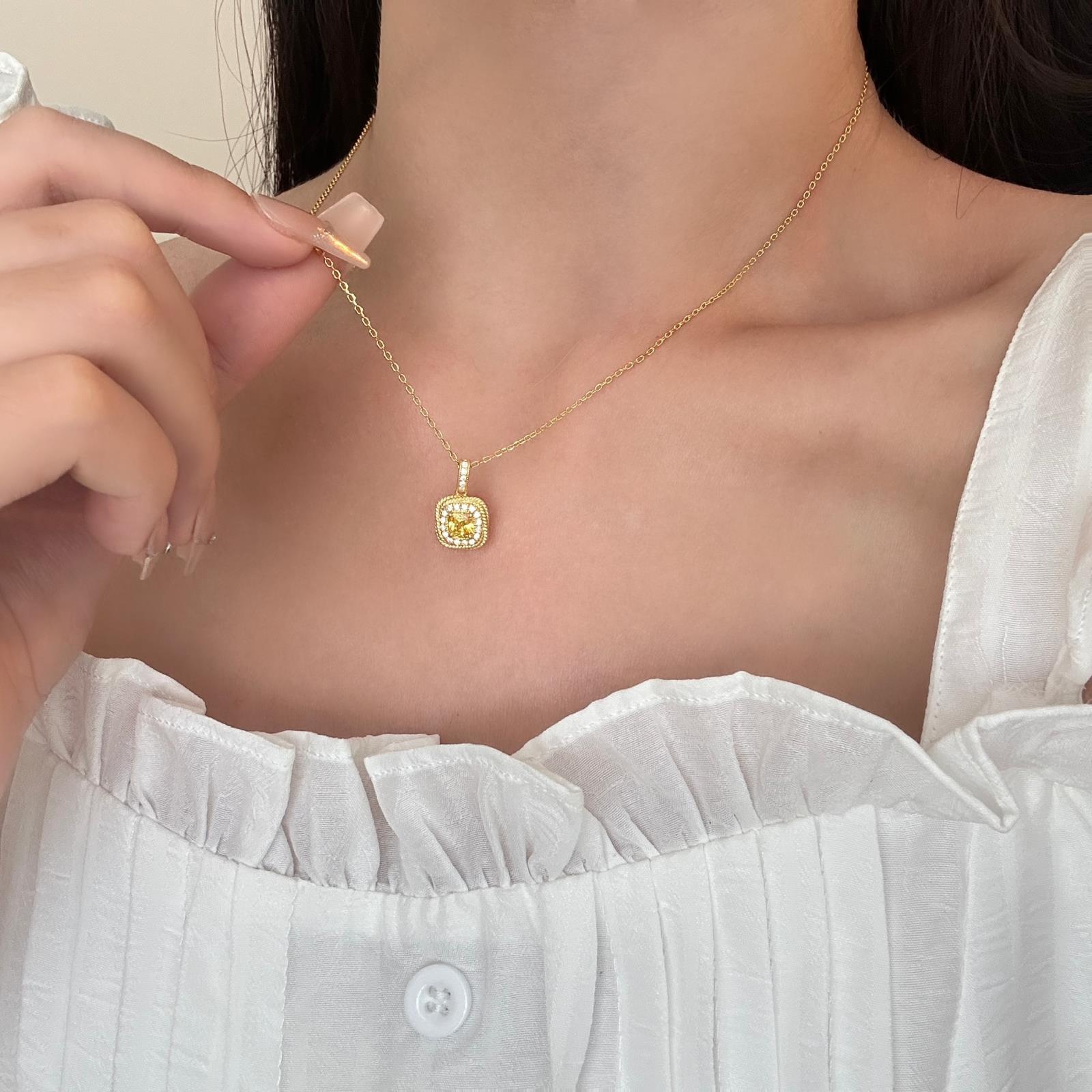 S925纯银小红书推荐小方糖黄水晶戒指女方糖项链女三件套装送女友