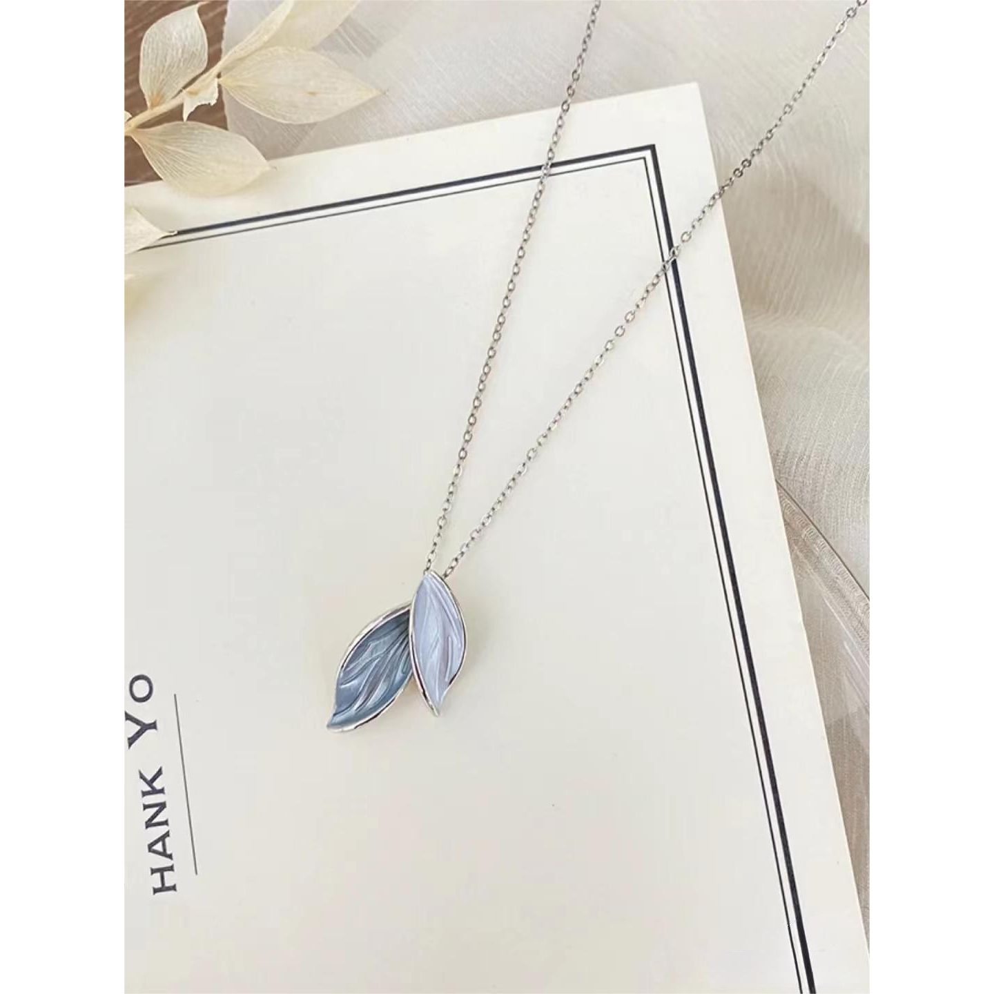 S925纯银韩国气质一抹蓝树叶项链轻奢网红项饰小清新森系锁骨链女