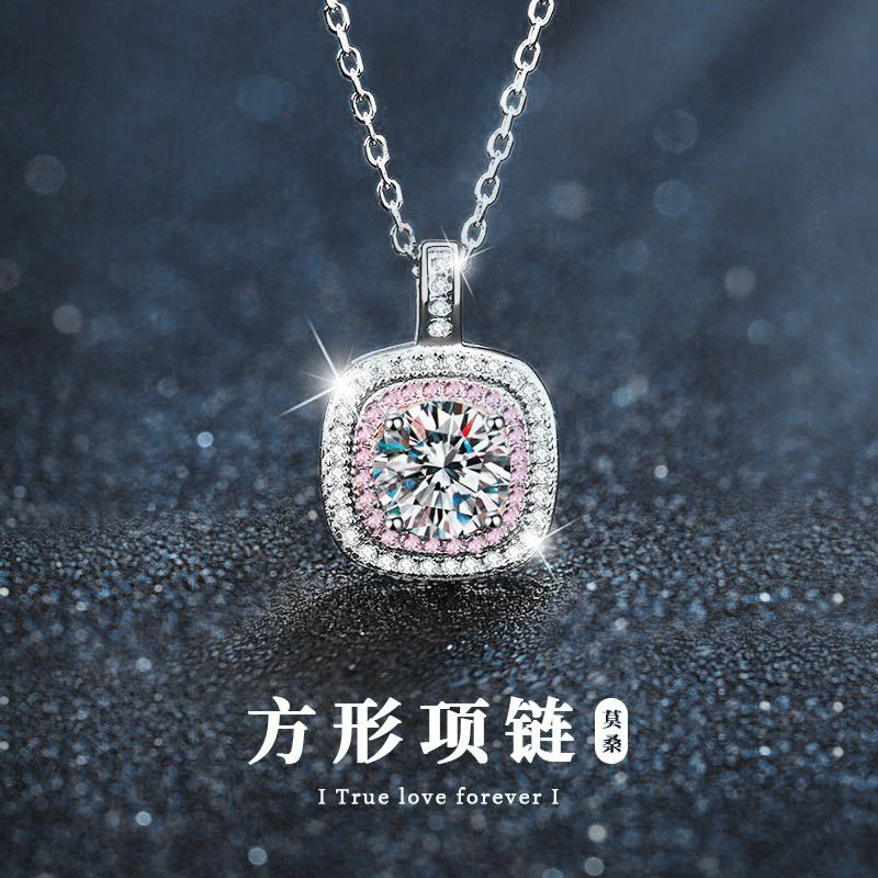 莫桑石方糖吊坠项链饰品女925纯银不掉色简约锁骨链欧美