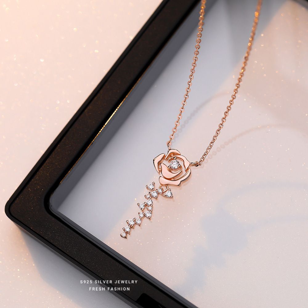 S925玫瑰闪钻项链女轻奢满天星法式小众轻奢设计感锁骨链首饰代发