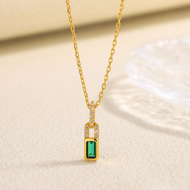 S925纯银祖母绿锁头项链镀轻奢方形镶嵌绿钻小众ins热卖新款