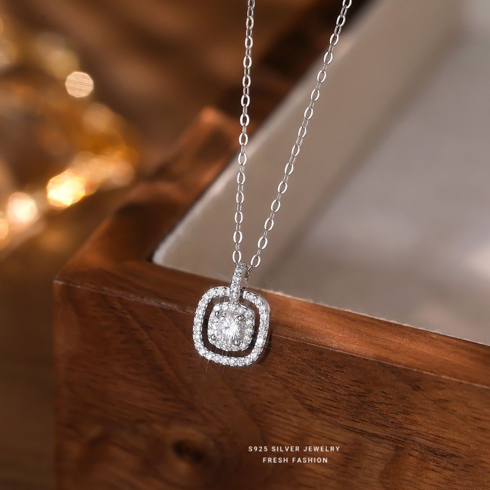 S925纯银精致方糖锆石项链女轻奢经典百搭气质网红同款锁骨链