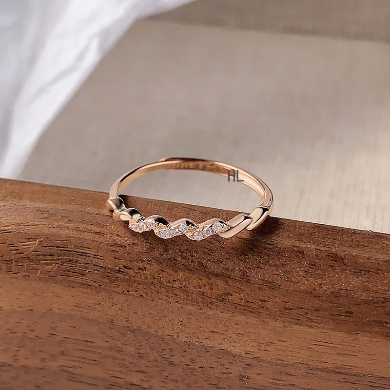 s925纯银韩版简约扭曲波纹戒指女轻奢感细指圈小巧可调节指环