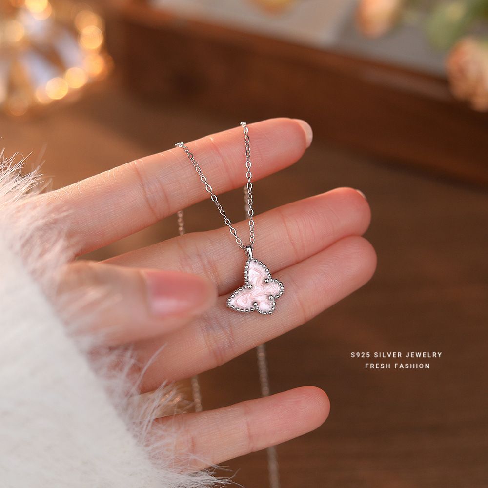 甜美粉色闪闪滴胶蝴蝶项链女s925纯银轻奢仙女风锁骨链小众高级感