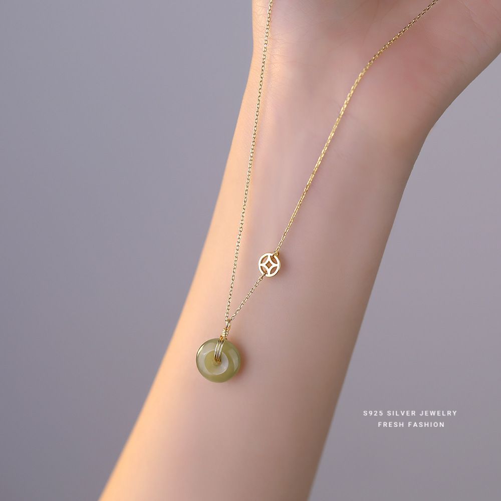 S925银和田玉项链轻奢小众国风气质平安扣铜钱锁骨链母亲节礼物