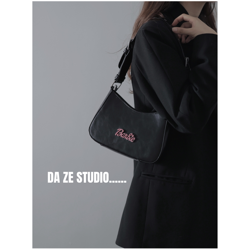 单肩手提黑色甜酷辣妹腋下包