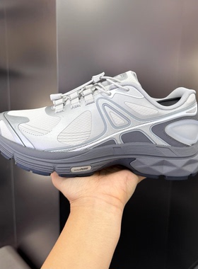 安踏冠军户外系列2025年G02.2-Explore休闲鞋女运动鞋122548803A