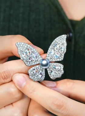 施家珍珠蝴蝶胸针高档女胸花别针奢华气质秋冬毛衣小香风大衣配饰