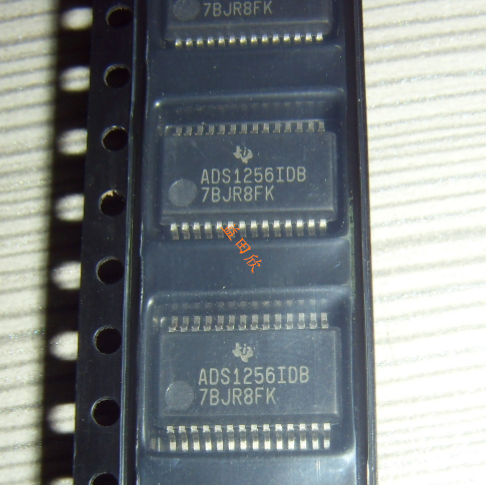 正品 ADS1256IDB ADS1256IDBT ADS1256IDBR   模数转换器芯片