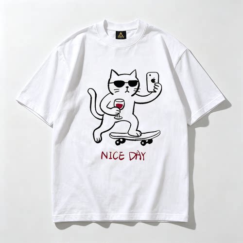 小众手绘滑板小猫自拍创意nice day英文印花宽松棉T恤男女同款