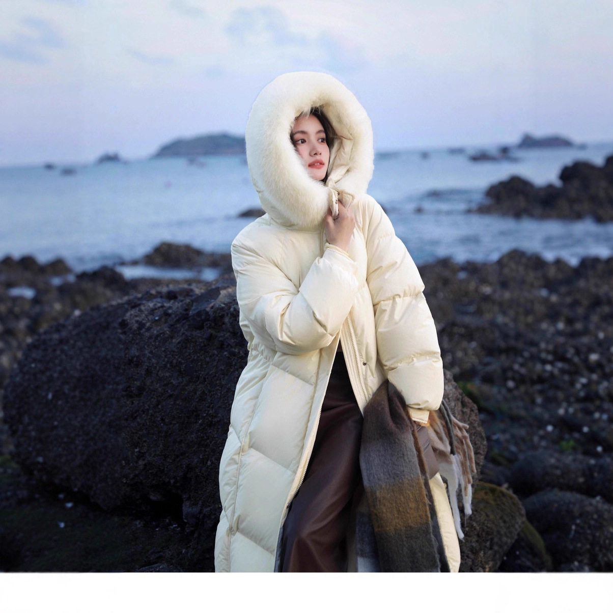 网红同款黑金Plus90鹅绒大毛领羽绒服白色加长款加厚韩版羽绒服女