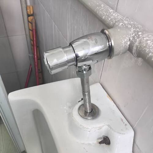 卫生间小便冲水阀手压式全铜暗装明装手动小便斗配件小便器配件