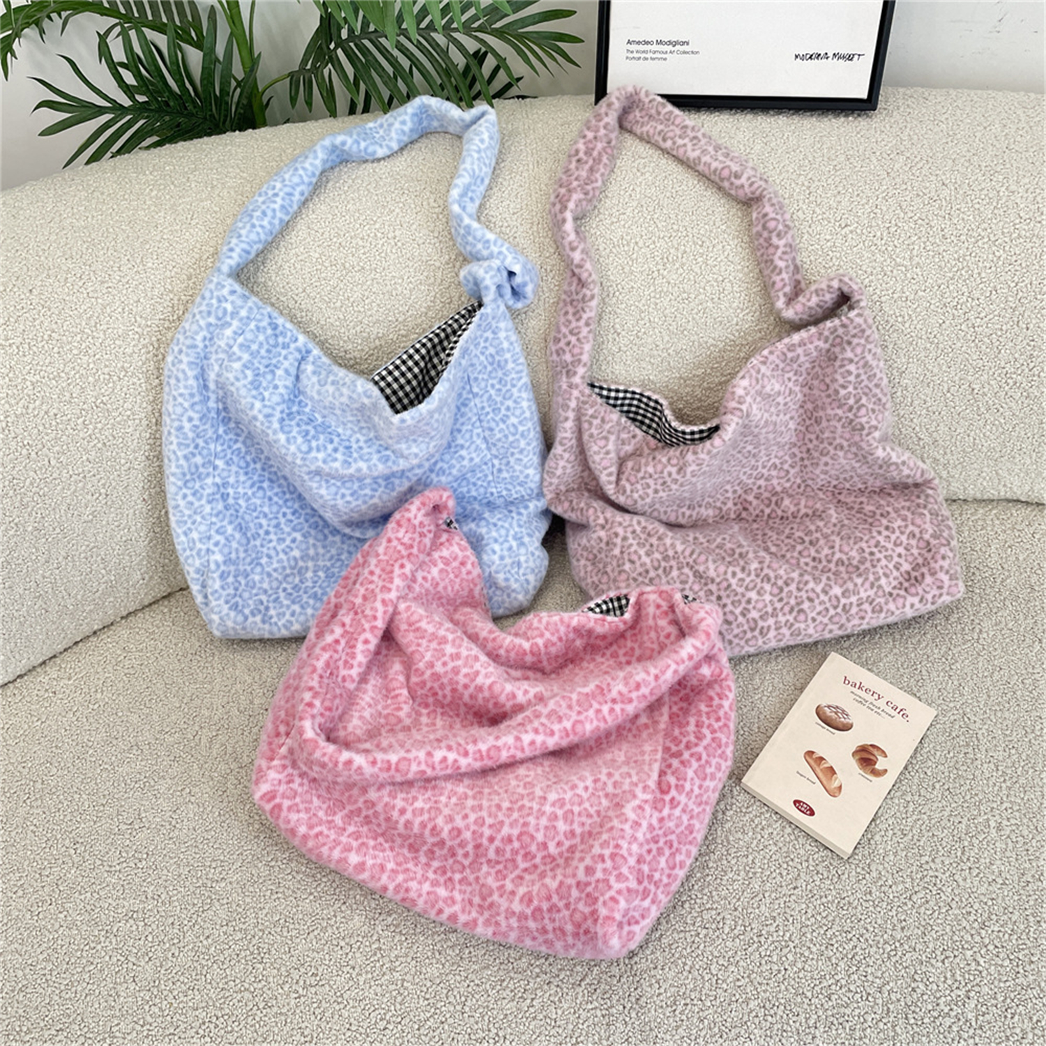 温柔软糯豹纹毛绒斜挎单肩托特包