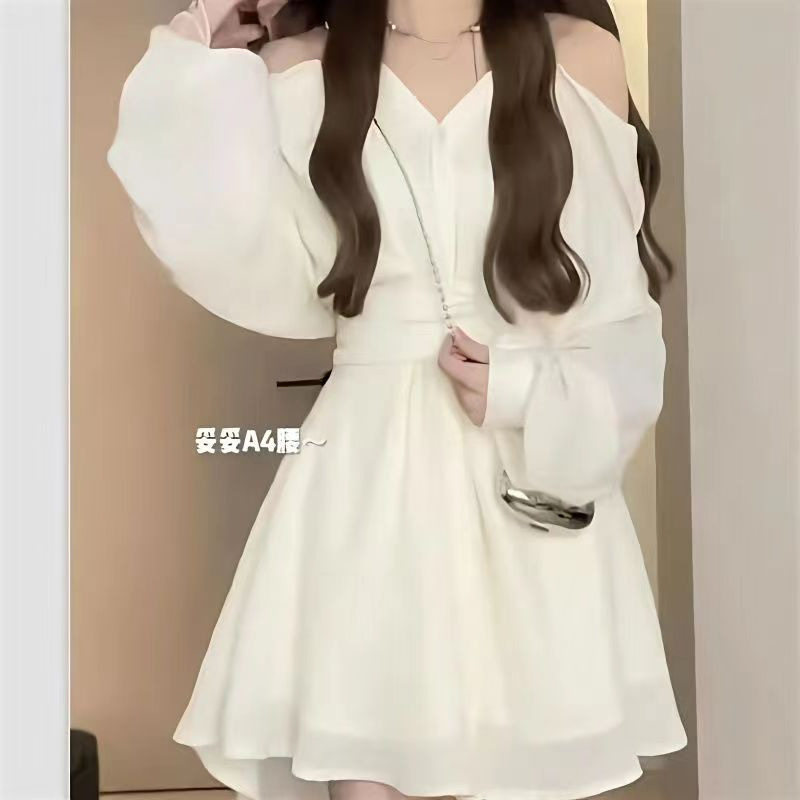 甜酷女孩温柔系杏色新款法式连衣裙短裤女显瘦收腰设计感辣妹