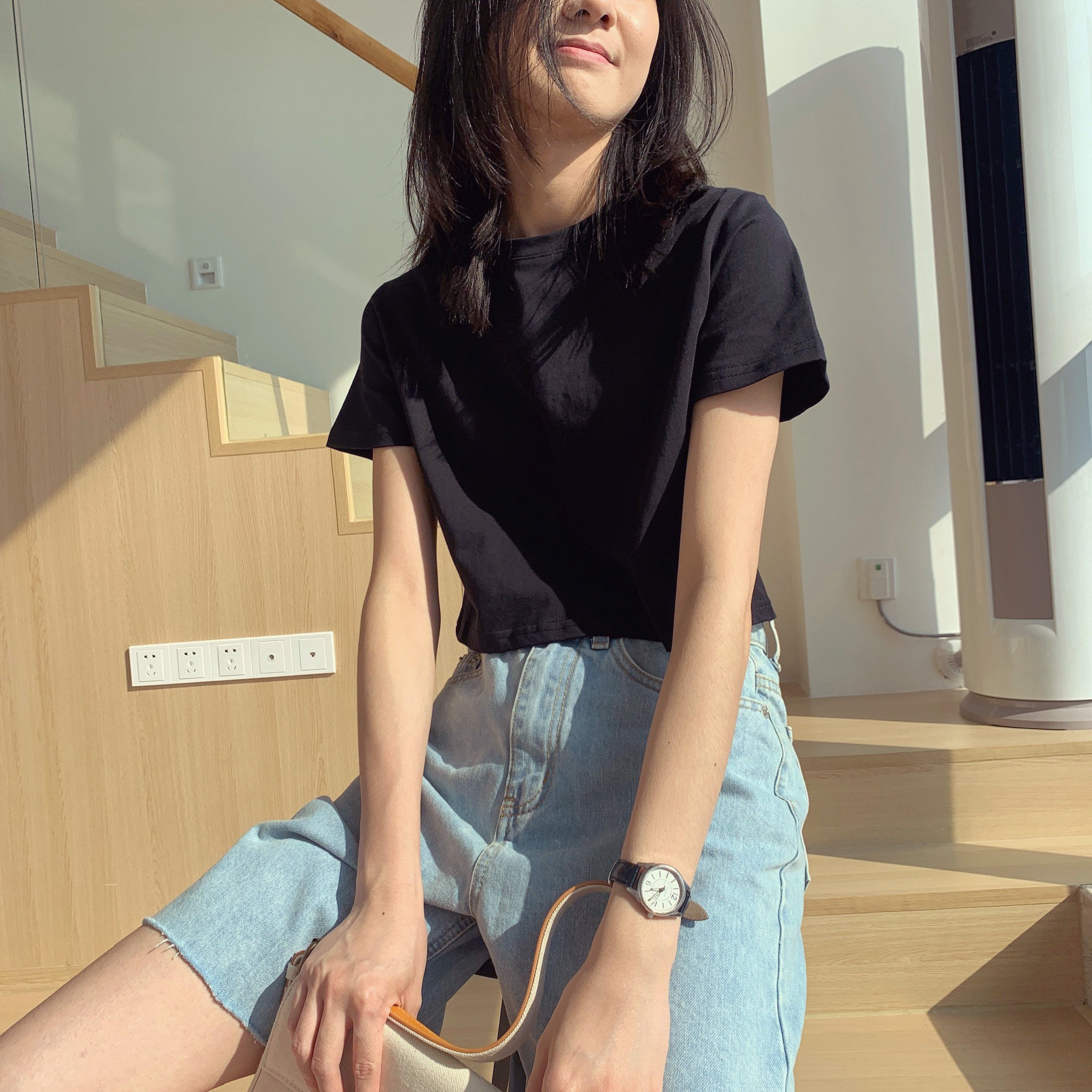 黑色高腰短款短袖t恤女夏季2022新款短装修身露脐纯棉上衣体桖潮