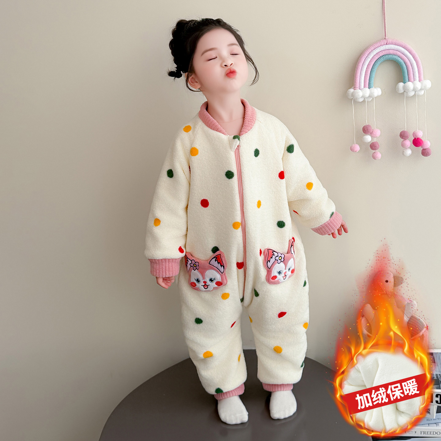 冬季宝宝珊瑚绒三层夹棉家居服