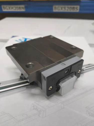 台湾STAF正品法兰精密滑块轴承