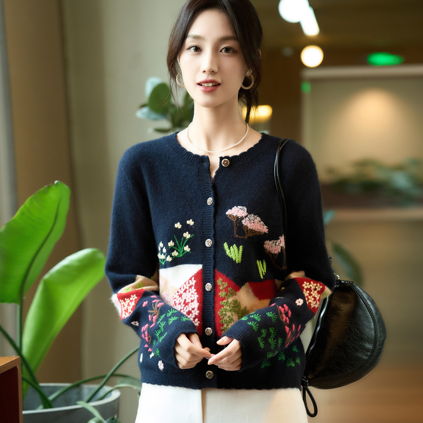 2025秋冬新款100%纯羊毛衫女重工刺绣针织开衫高级感洋气毛衣外套