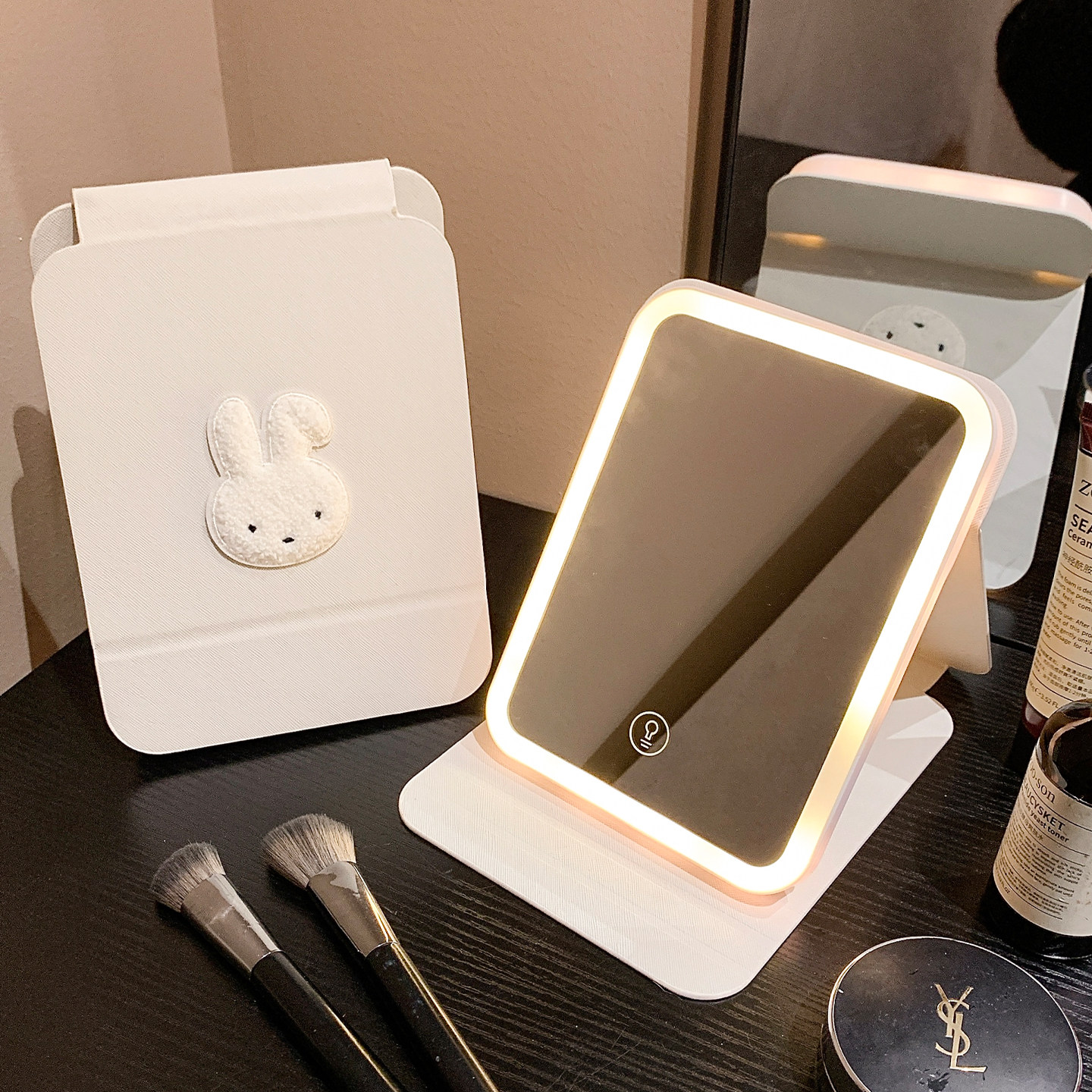 可爱兔子led折叠化妆镜带灯便携手持学生宿舍桌面台式梳妆小镜子,家庭/个人清洁工具,LED化妆镜,淘宝优惠券,粉丝福利购,淘宝优惠卷