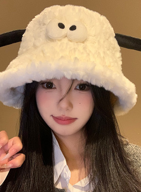 可爱小羊白色毛绒渔夫帽女秋冬季保暖加厚盆帽显脸小帽子2025新款