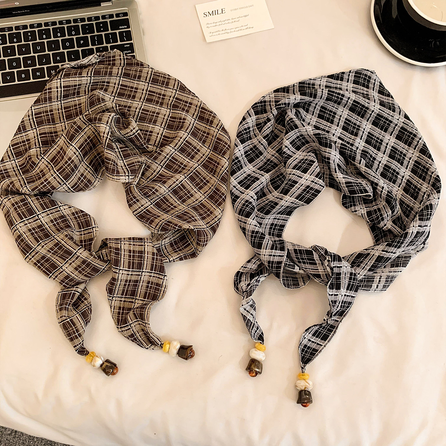 复古格纹串珠三角巾丝巾女系脖高级感披肩围脖领巾文艺感围巾配饰,服饰配件/皮带/帽子/围巾,围巾/丝巾/披肩,淘宝优惠券,粉丝福利购,淘宝优惠卷