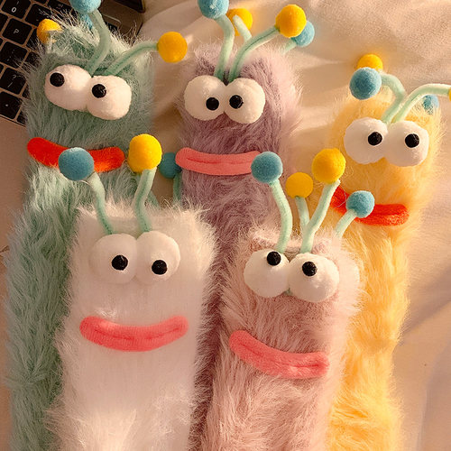 可爱毛绒袜子女冬季搞怪中筒袜