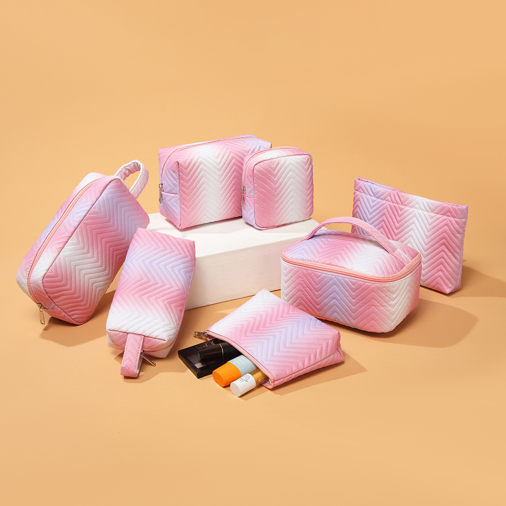 新款炫彩化妆包手拿皮质化妆品收纳袋大容量可爱旅行便携洗漱包