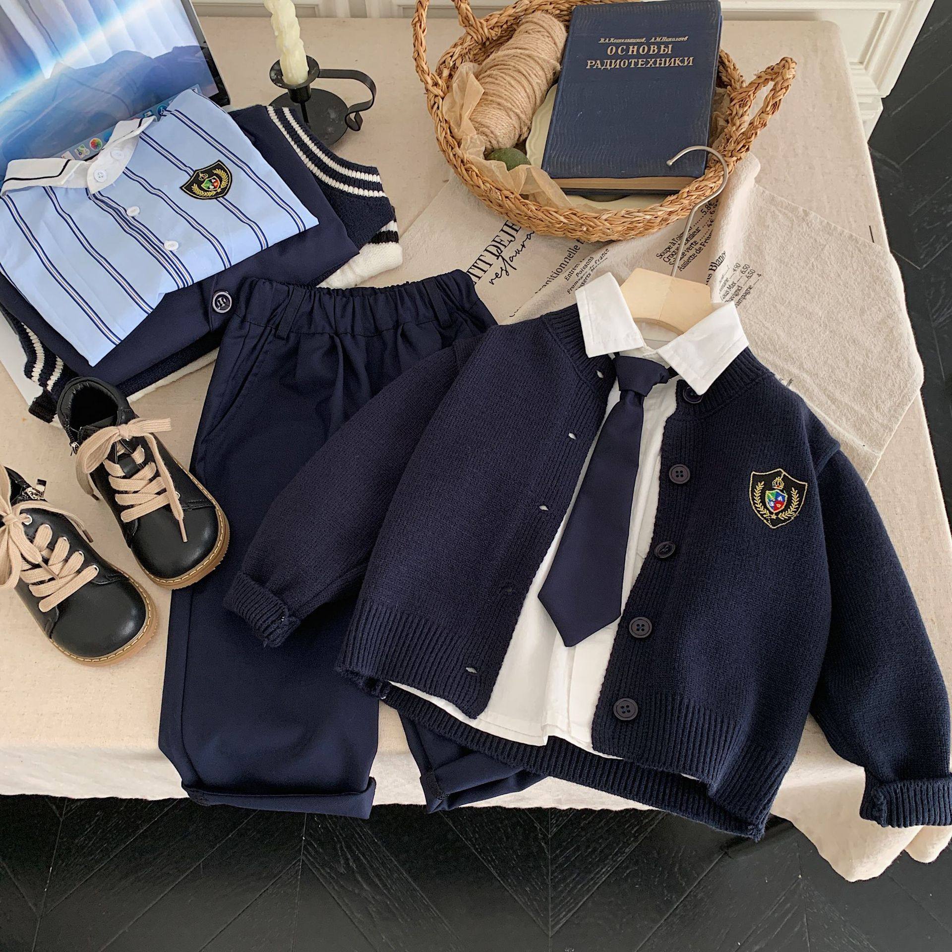 儿童刺绣秋季毛衣2025春秋新款男女童针织开衫学院风童装洋气外套,童装/婴儿装/亲子装,毛衣/针织衫,淘宝优惠券,粉丝福利购,淘宝优惠卷