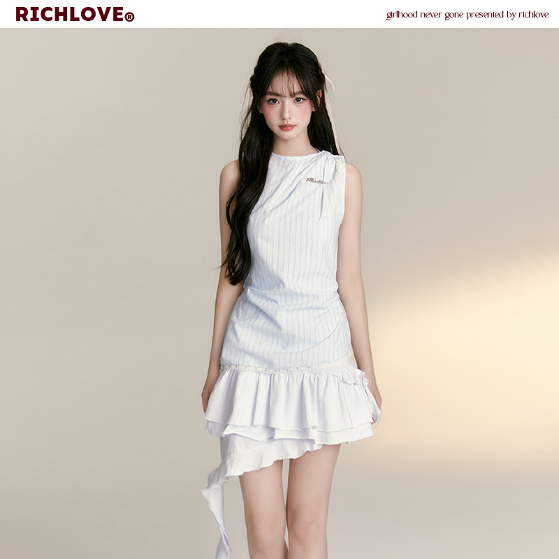 richlove《幻梦池》蓝色修身背心海边度假连衣裙仙气小个子夏季