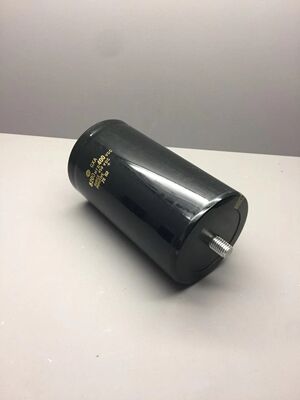 日立GXA  8200UF/450V 8200MFD400VDC 底部带螺丝 全新 90*155