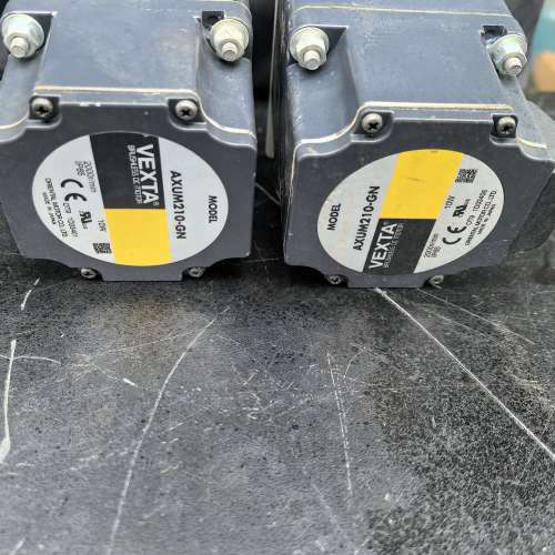 AXUM210-GN电机带2GN36K减速器两套.询价