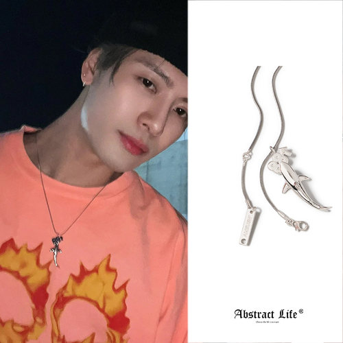 王嘉尔同款联名鲨鱼项链