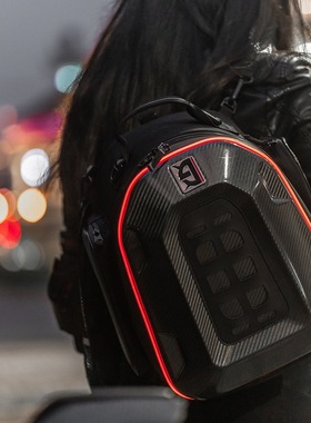 摩托车多功能后座包骑行背包机车尾包双肩全盔包硬壳手提包LED灯