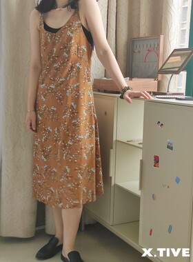 X.TIVE 春夏系列韩系复古印花吊带连衣裙露背法式长款收腰ins风