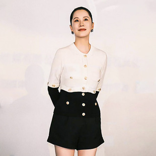 刘雯海清同款小香风黑白拼接针织开衫上衣女秋冬新款修身毛衣外套