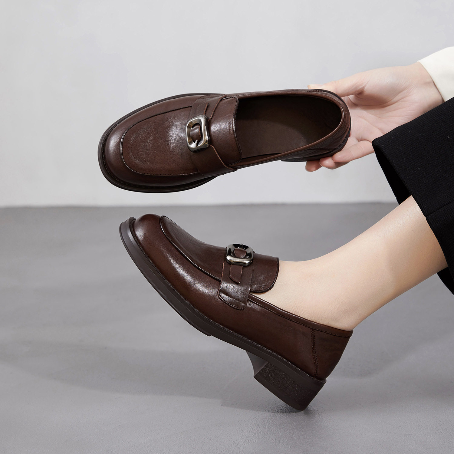 头层牛皮轻奢黑色中跟乐福鞋女2026春季新款单鞋圆头皮带扣小皮鞋,女鞋,乐福鞋（豆豆鞋）,淘宝优惠券,粉丝福利购,淘宝优惠卷