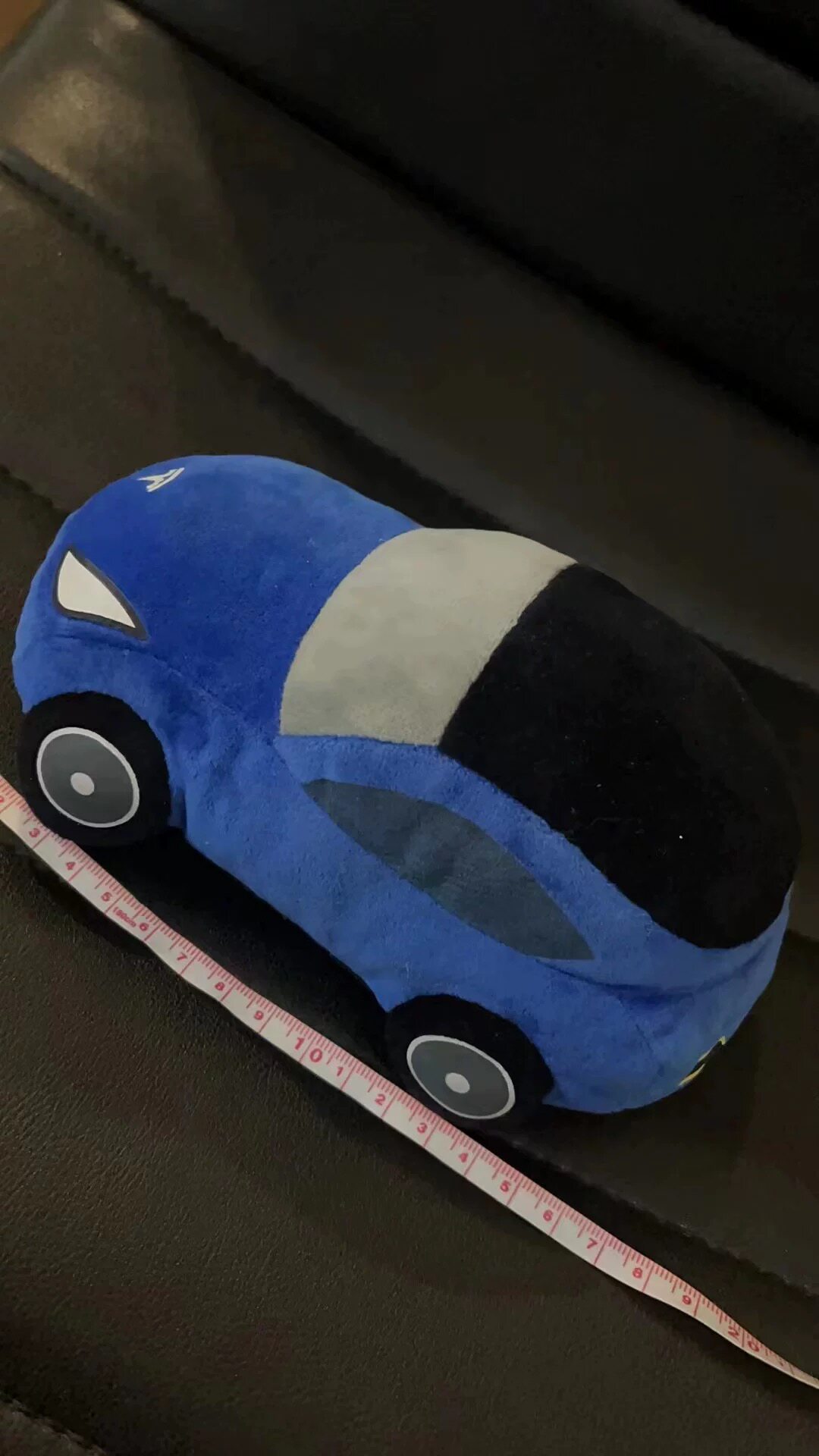 限量版Tesla特斯拉毛绒玩具车模玩偶小版本的车载公仔