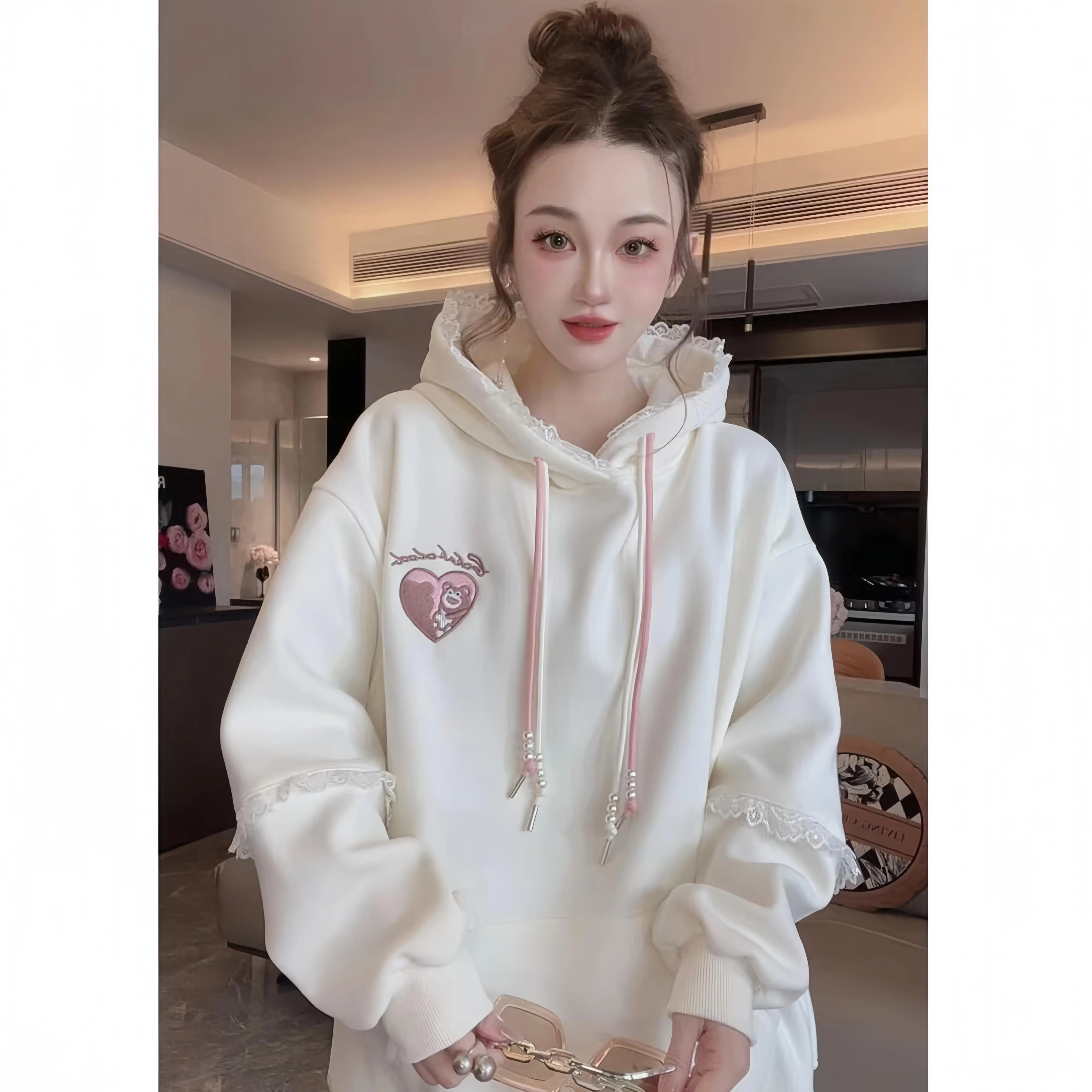 2024秋冬新款蕾丝拼接加绒卫衣