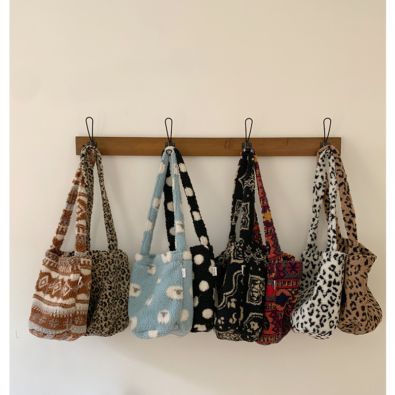 韩国ins风秋冬新款羊羔绒大容量托特包慵懒风学生通勤单肩斜挎包