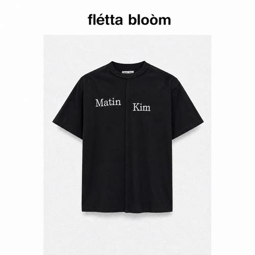 ●fletta bloom韩国Matin Kim经典字母印花不规则拼接圆领短袖t恤