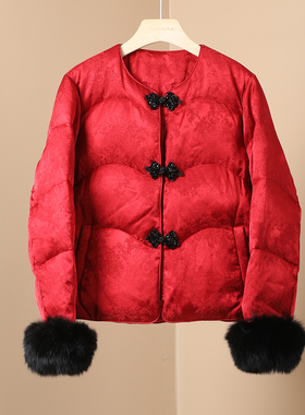 新中式红色圆领盘扣羽绒服女短款狐狸毛袖口白鸭绒冬装外套上衣潮
