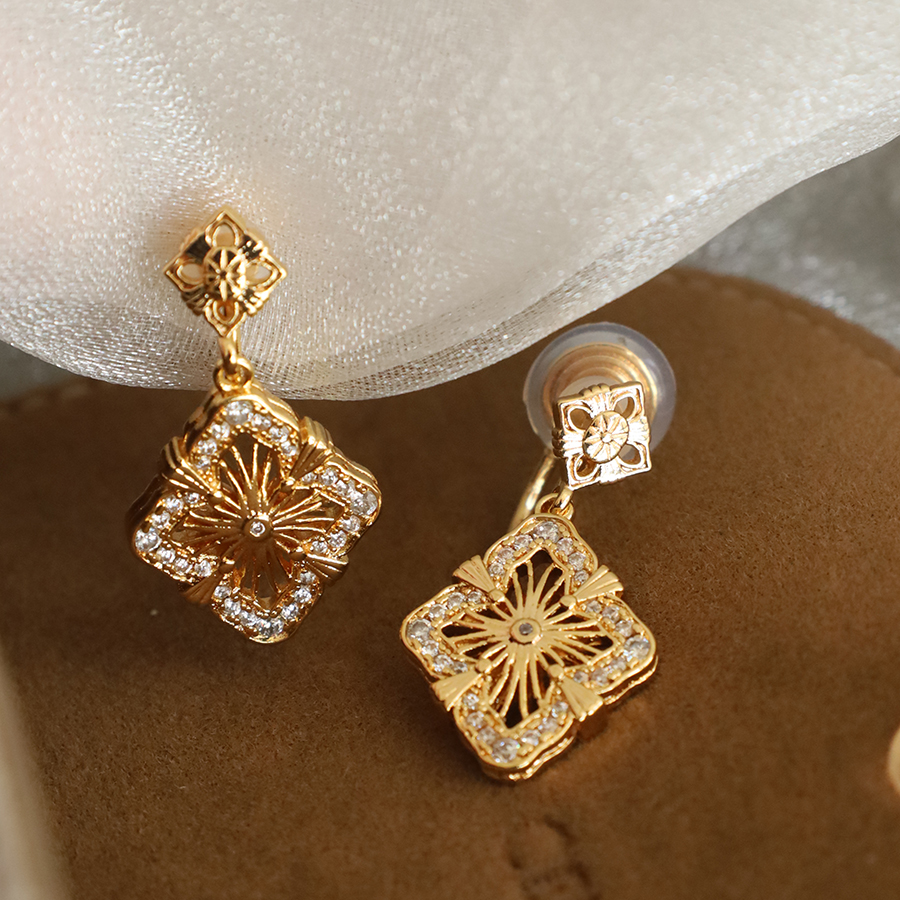 秋冬菱形耳环金色碎闪耳夹耳扣设计感时尚优雅气质耳钉礼物送闺蜜