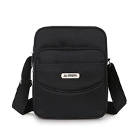 Маленький, черный