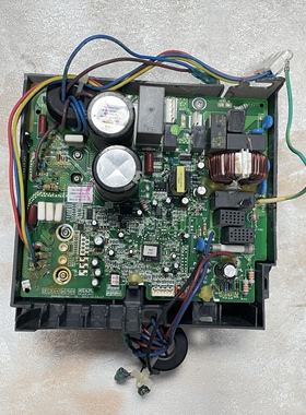 适用于格力空调变频外机02613324电器盒3014832701主板W8423GD