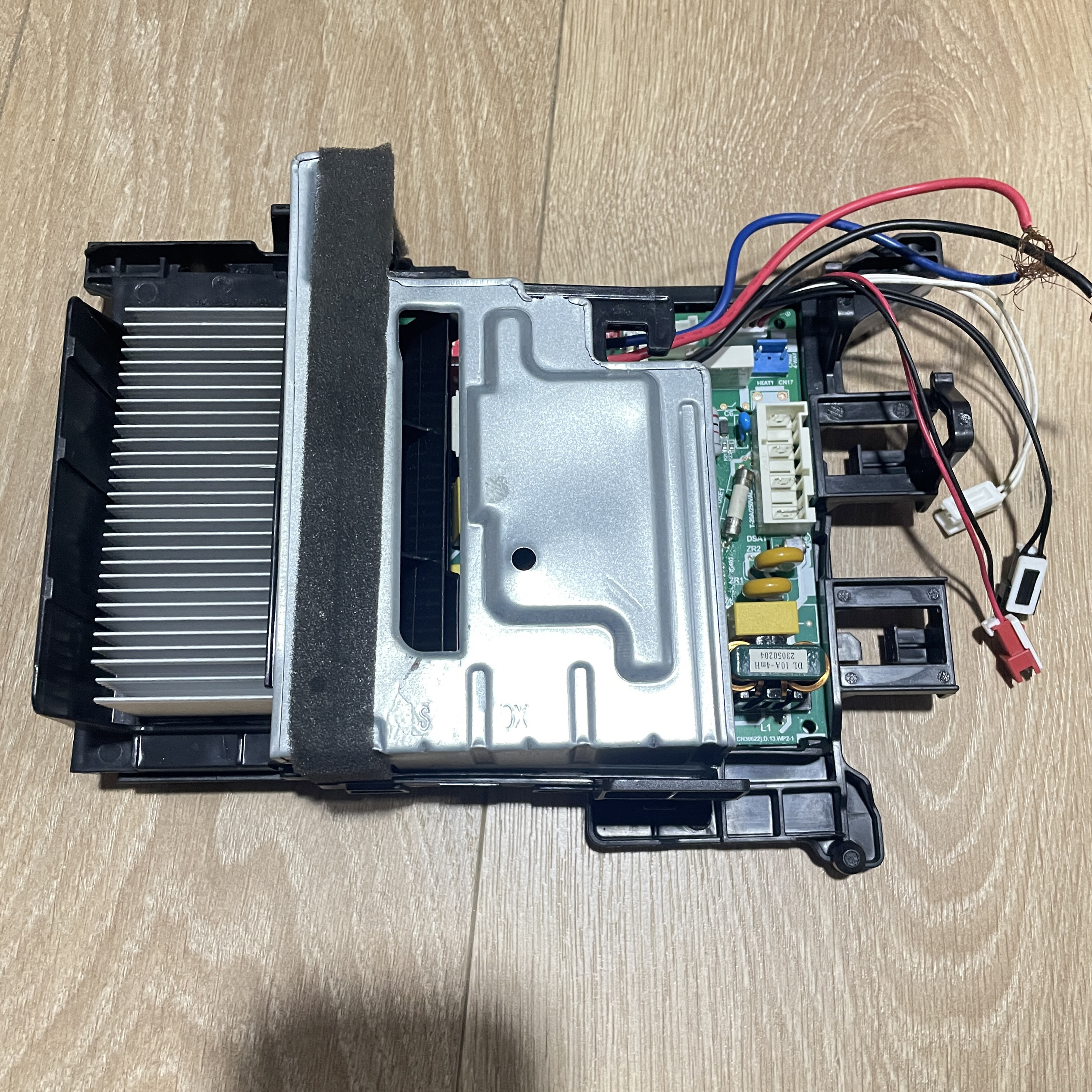 适用美的空调SH-KFR-35W$BP2N-(RX24T+LNK3206外机17122000059810