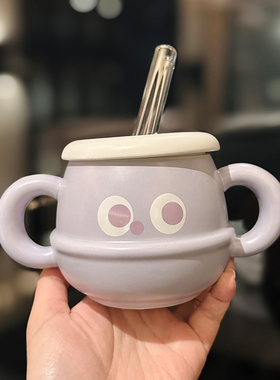 可爱呆萌表情双耳把手水杯小众设计感女生陶瓷马克杯家用吸管杯子